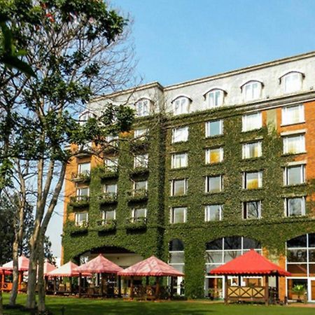 Hotel Royal Orchid Bangalore Exterior foto